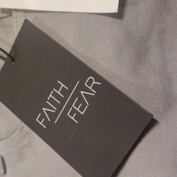 FAITH over FEAR NWT Grey destroyed look jeans M - Picture 7 of 8